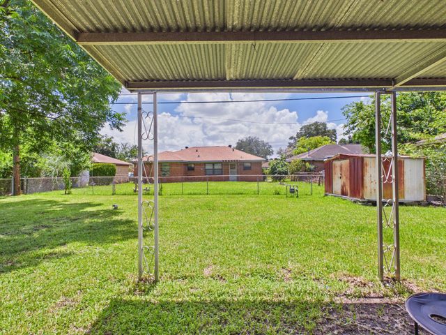 113 W Riverwood Drive, Houston, TX 77076