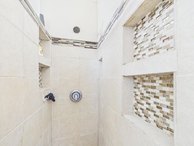113 W Riverwood Drive, Houston, TX 77076