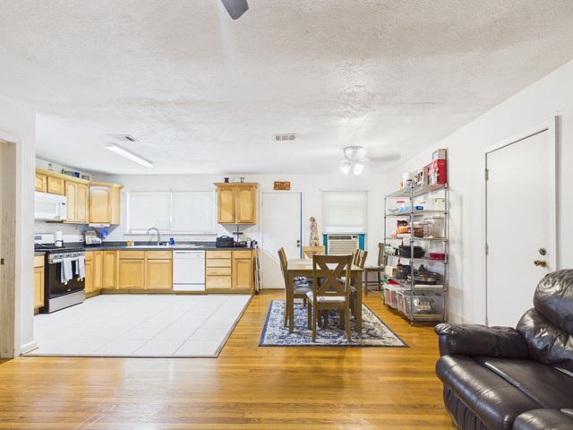 113 W Riverwood Drive, Houston, TX 77076