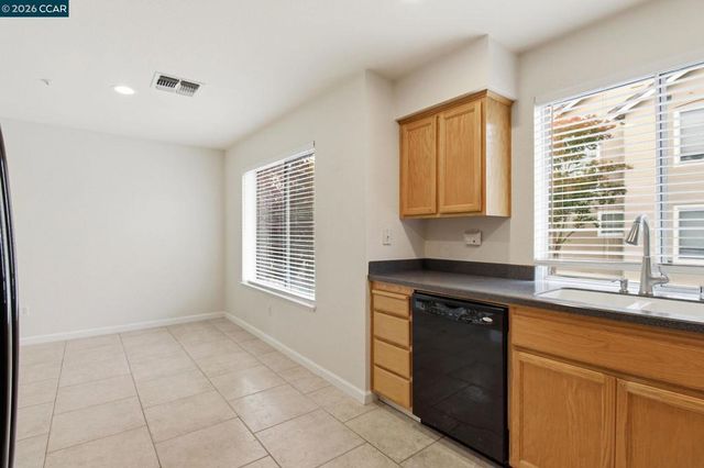 203 Swan Ct, Danville, CA 94506