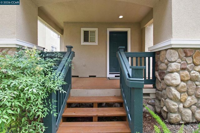 203 Swan Ct, Danville, CA 94506
