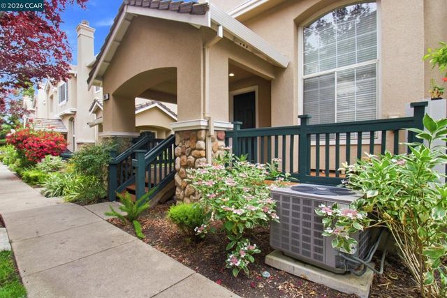 203 Swan Ct, Danville, CA 94506