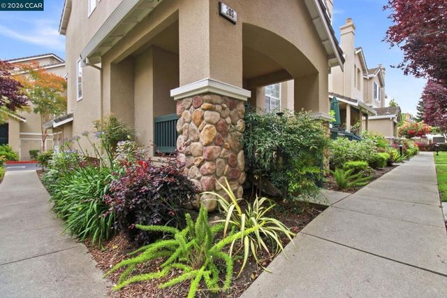 203 Swan Ct, Danville, CA 94506