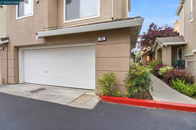 203 Swan Ct, Danville, CA 94506