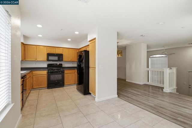 203 Swan Ct, Danville, CA 94506