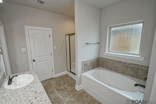 13802 Fig Dr, Denham Springs, LA 70726