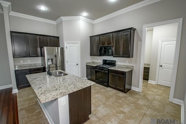 13802 Fig Dr, Denham Springs, LA 70726