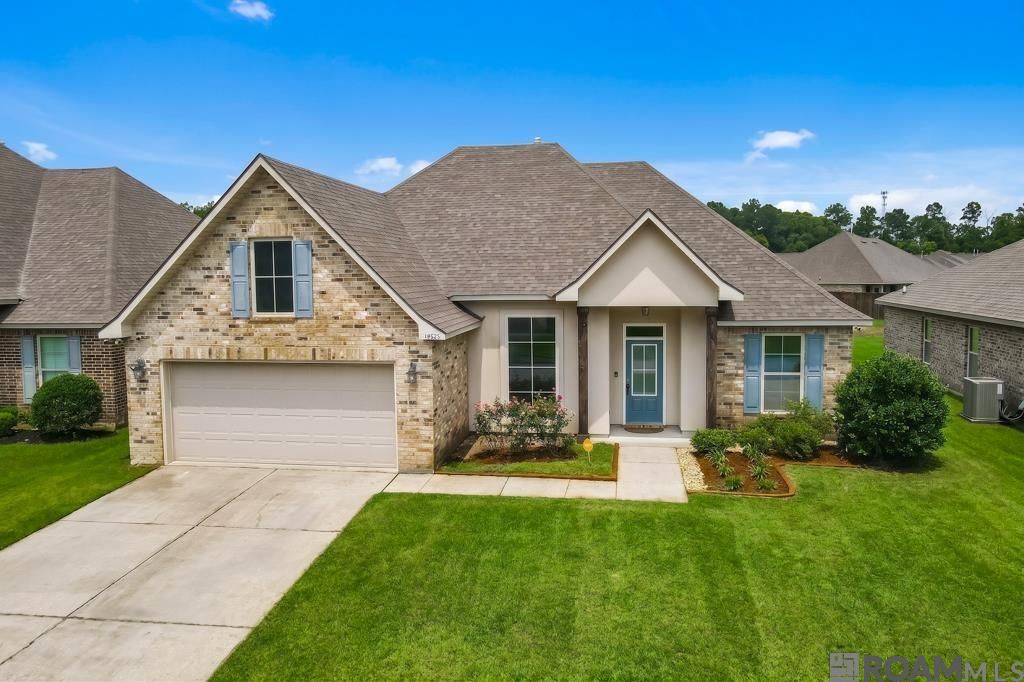 13802 Fig Dr, Denham Springs, LA 70726
