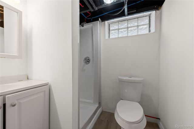 24894 Johnston Avenue, Eastpointe, MI 48021