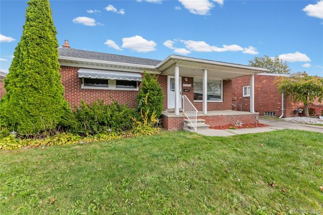 24894 Johnston Avenue, Eastpointe, MI 48021