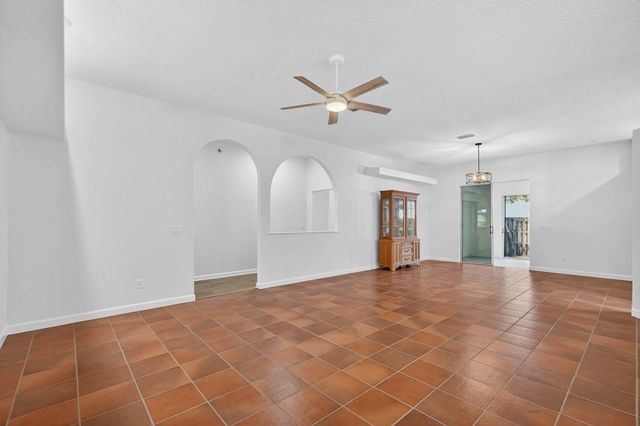 5 Santa Maria Ln, St Augustine, FL 32080