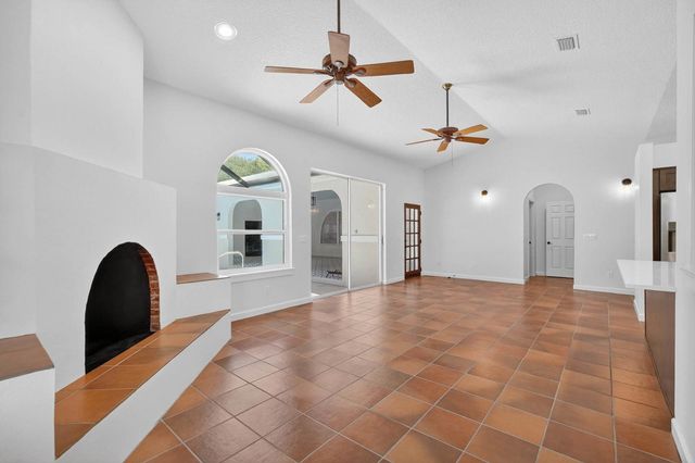 5 Santa Maria Ln, St Augustine, FL 32080