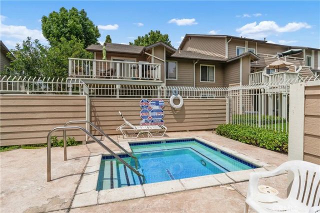 6951 Knollcrest Lane 56, Garden Grove, CA 92845