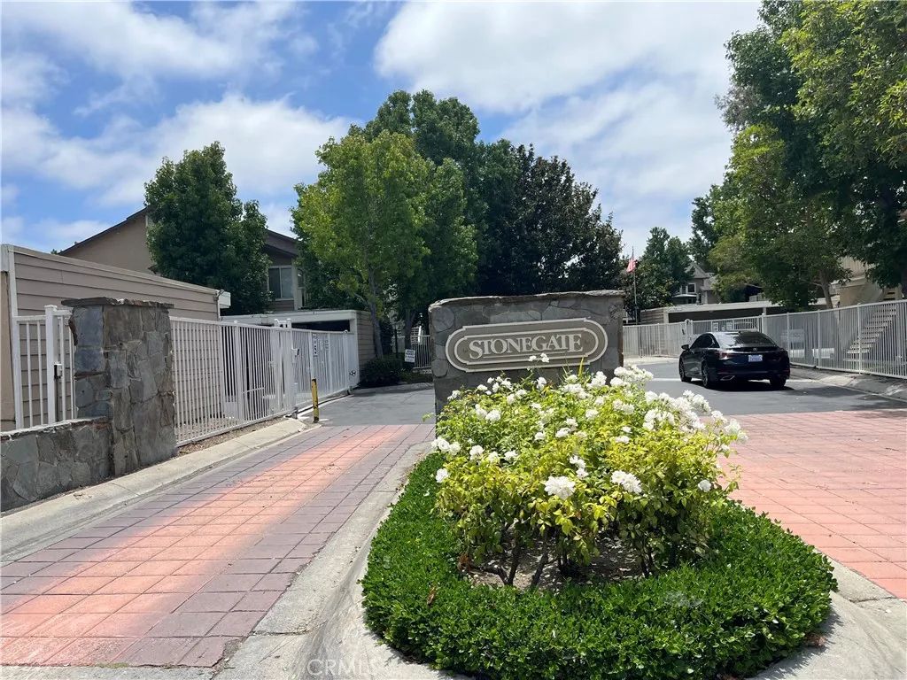 6951 Knollcrest Lane 56, Garden Grove, CA 92845