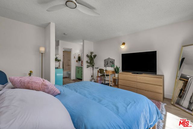 620 W Hyde Park Boulevard 111, Inglewood, CA 90302