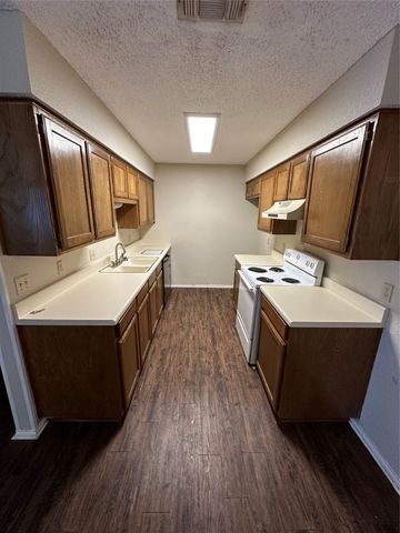 1038 Irene Street, Burleson, TX 76028