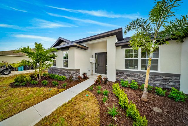1116 SW London Lane, Port St. Lucie, Port St Lucie, FL 34953