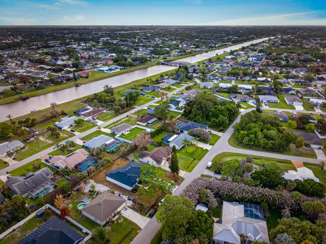1116 SW London Lane, Port St. Lucie, Port St Lucie, FL 34953