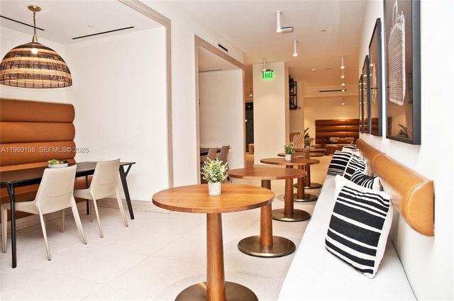 225 N Miami Ave 2508, Miami, FL 33128