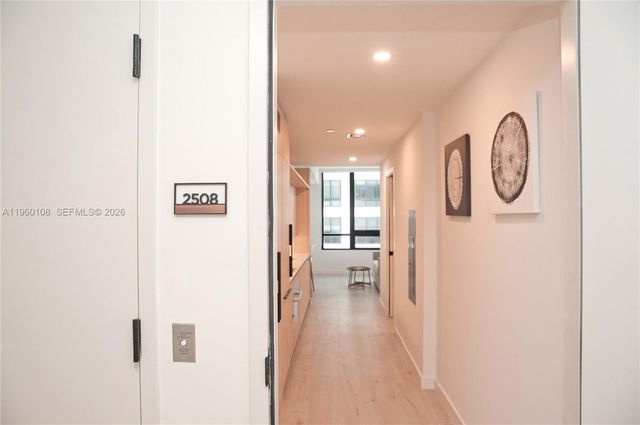 225 N Miami Ave 2508, Miami, FL 33128