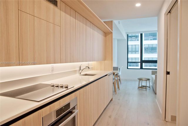 225 N Miami Ave 2508, Miami, FL 33128