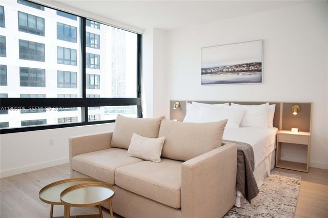 225 N Miami Ave 2508, Miami, FL 33128