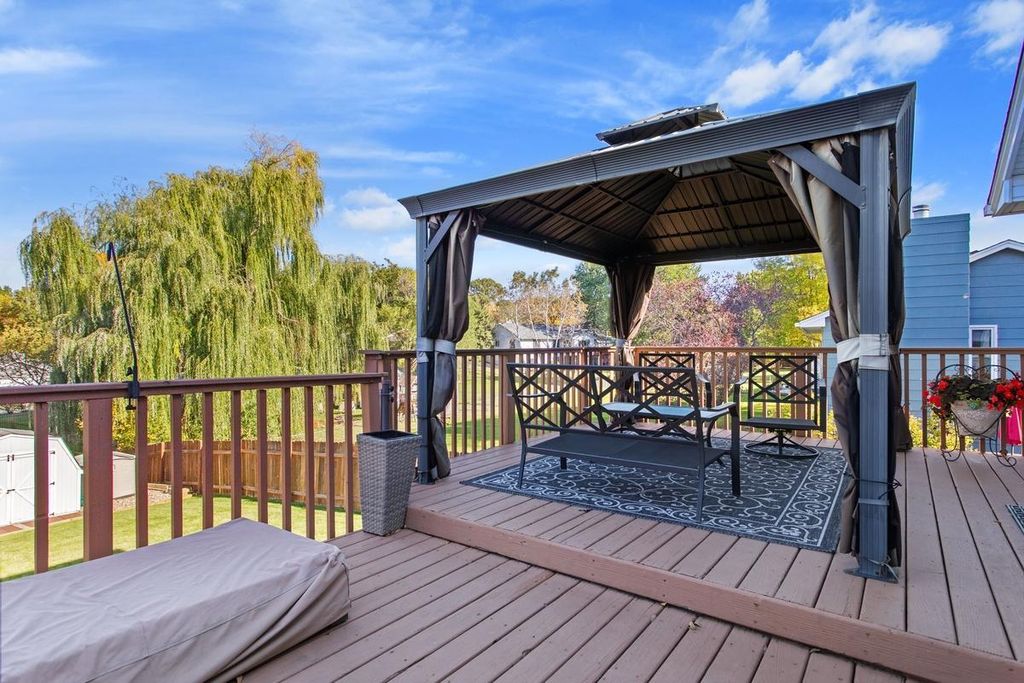 670 Conestoga Trail, Chanhassen, MN 55317 — photo 4