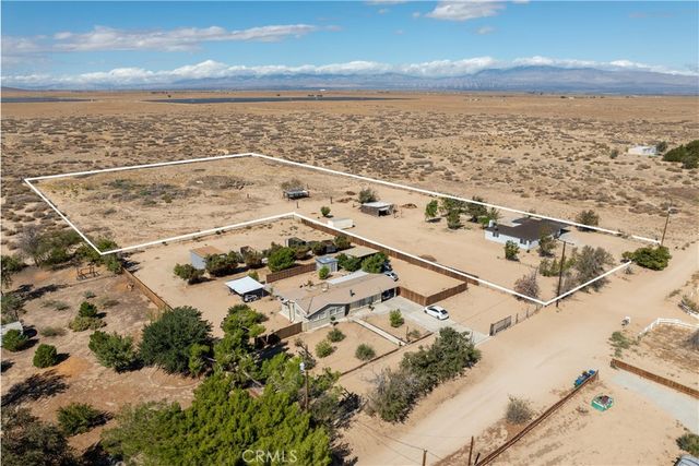 48225 93rd St W, Antelope Acres, CA 93536