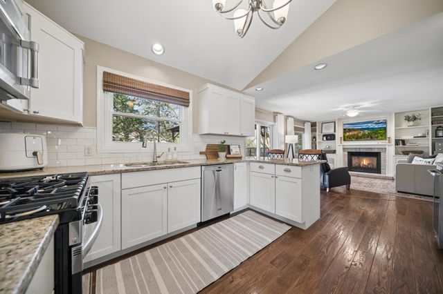 313 Chancery Lane, Mankato, MN 56001