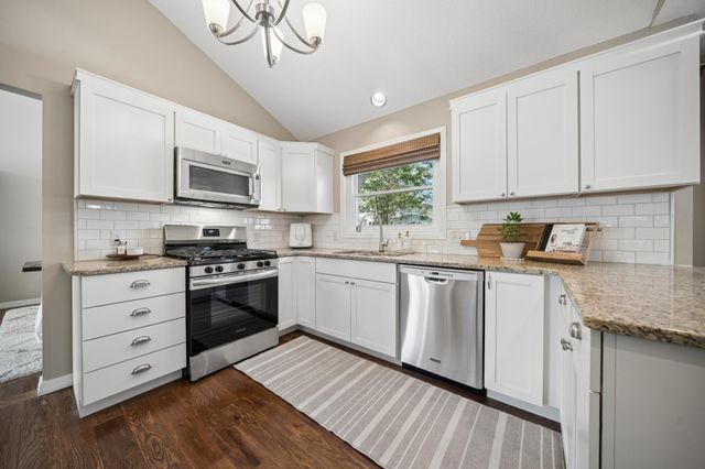 313 Chancery Lane, Mankato, MN 56001