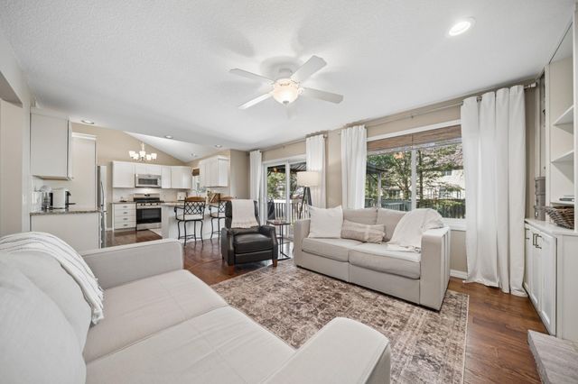 313 Chancery Lane, Mankato, MN 56001