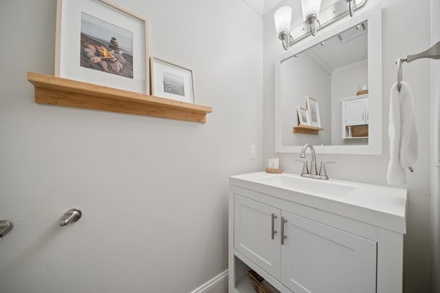 313 Chancery Lane, Mankato, MN 56001