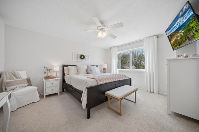 313 Chancery Lane, Mankato, MN 56001