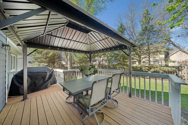 313 Chancery Lane, Mankato, MN 56001