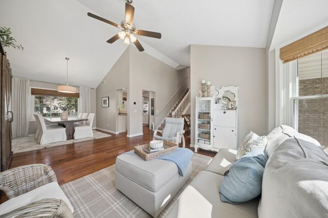 313 Chancery Lane, Mankato, MN 56001