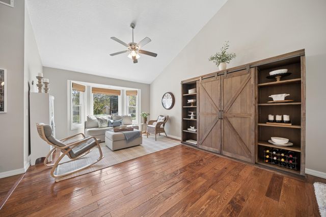 313 Chancery Lane, Mankato, MN 56001