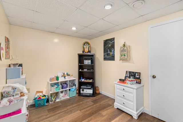 9310 Lakewood Circle, Norwalk, IA 50211