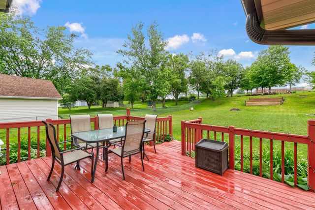 9310 Lakewood Circle, Norwalk, IA 50211