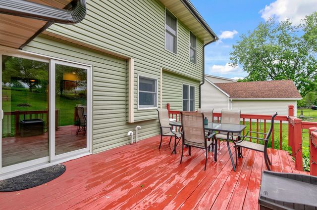 9310 Lakewood Circle, Norwalk, IA 50211