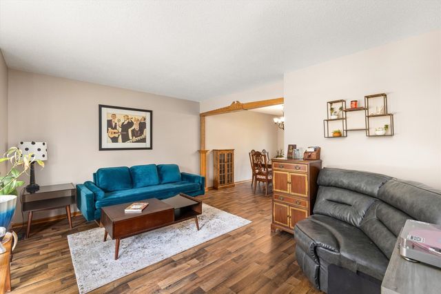 9310 Lakewood Circle, Norwalk, IA 50211