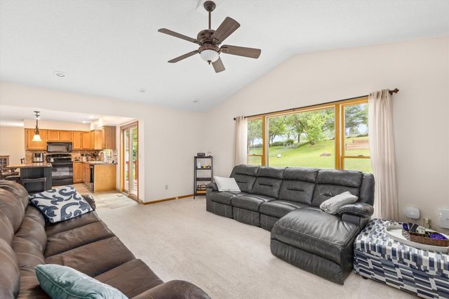 9310 Lakewood Circle, Norwalk, IA 50211