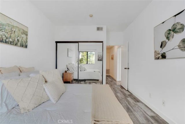 13331 Moorpark Street 206, Sherman Oaks, CA 91423