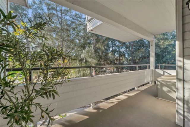 13331 Moorpark Street 206, Sherman Oaks, CA 91423