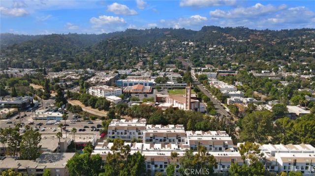 13331 Moorpark Street 206, Sherman Oaks, CA 91423