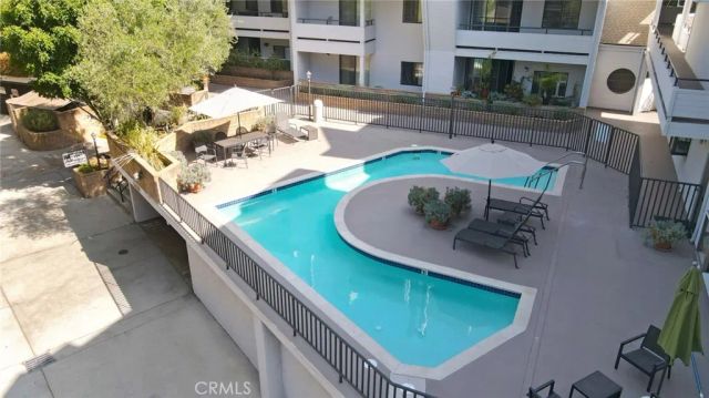 13331 Moorpark Street 206, Sherman Oaks, CA 91423