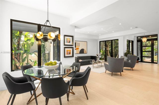 7291 SW 47th Ct, Miami, FL 33143