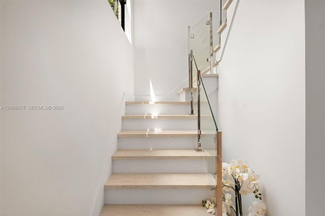 7291 SW 47th Ct, Miami, FL 33143