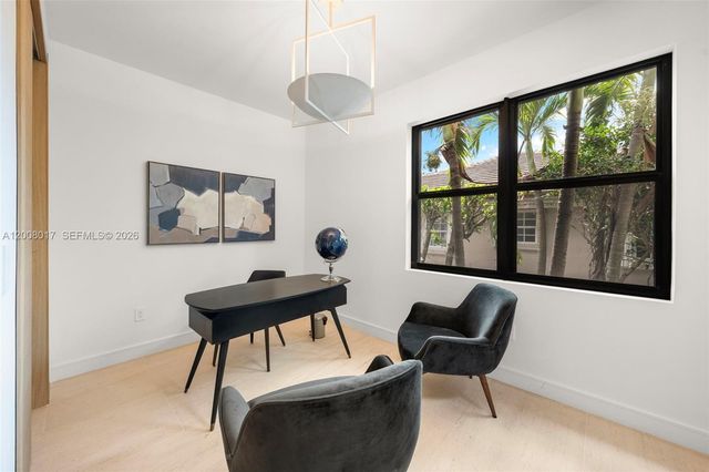 7291 SW 47th Ct, Miami, FL 33143