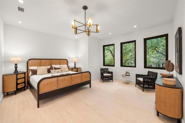 7291 SW 47th Ct, Miami, FL 33143