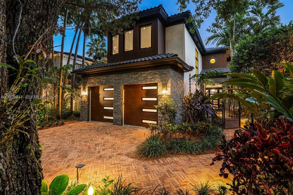 7291 SW 47th Ct, Miami, FL 33143